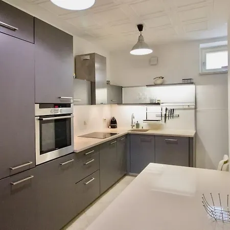 Svuj Vlastni Soukromy Raj-najem Apartmanu V Beroune! Apartment Beroun (Central Bohemian)